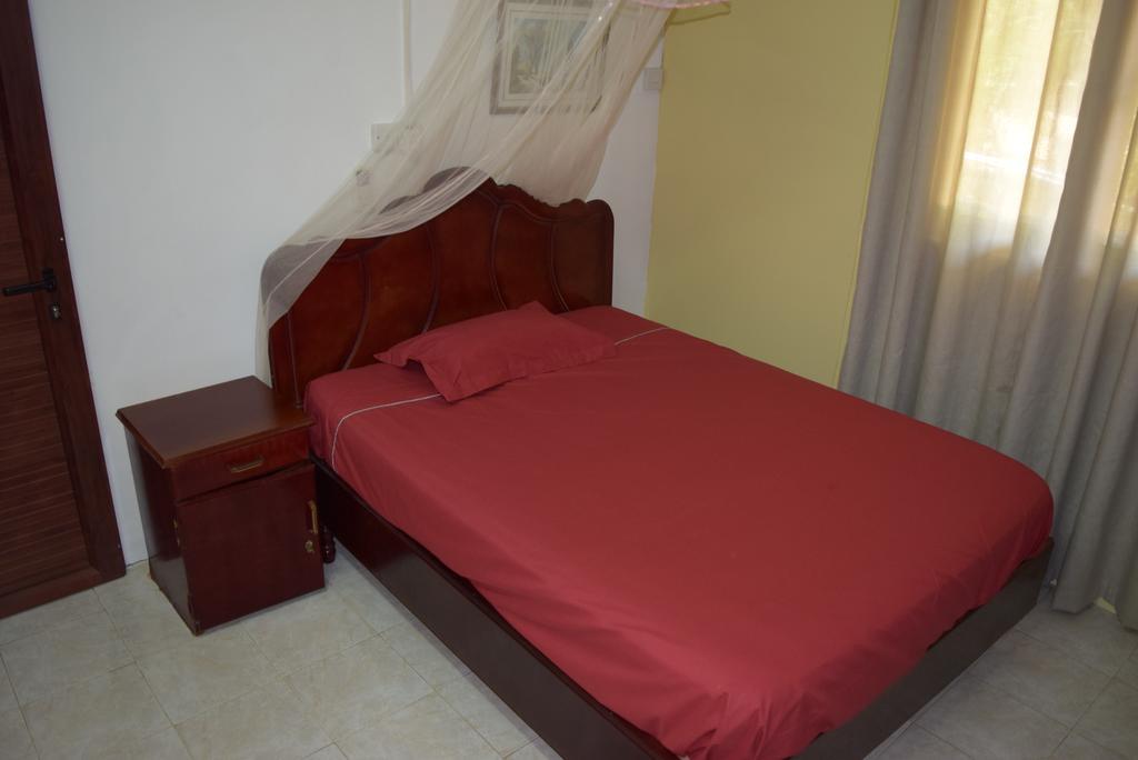 Mauri Holidays 'Budgeted Apartment' La Gaulette Ruang foto